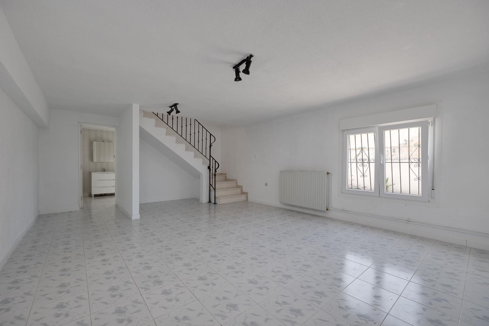 3 quarto Moradia Geminada para venda em El Chaparral com piscina - 380 000 € (Ref: 9808177)