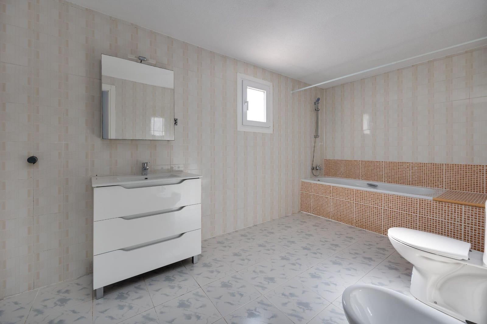 3 quarto Moradia Geminada para venda em El Chaparral com piscina - 380 000 € (Ref: 9808177)