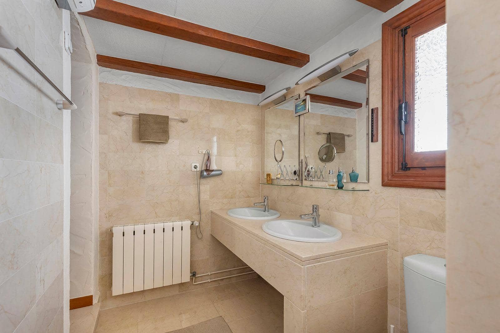3 soveværelse Villa til salg i Orihuela Costa med swimmingpool garage - € 499.000 (Ref: 9812297)