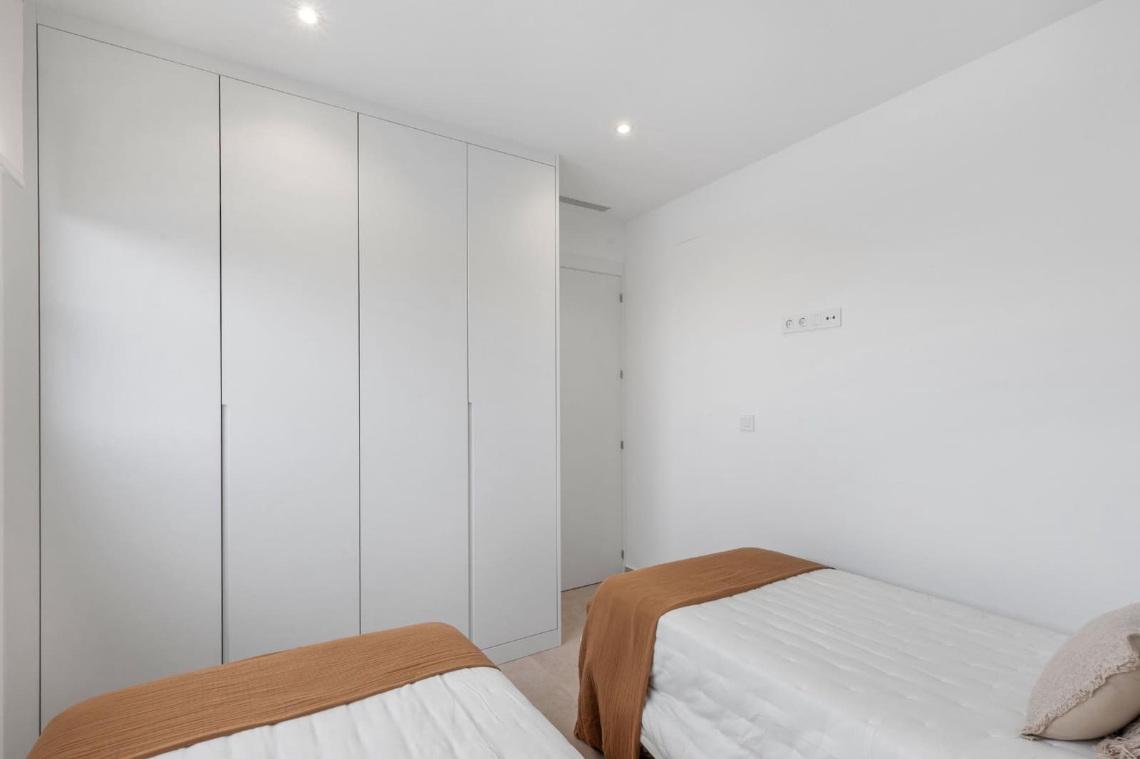 2 Zimmer Apartment zu verkaufen in Los Alcazares mit Pool - 269.900 € (Ref: 9818076)