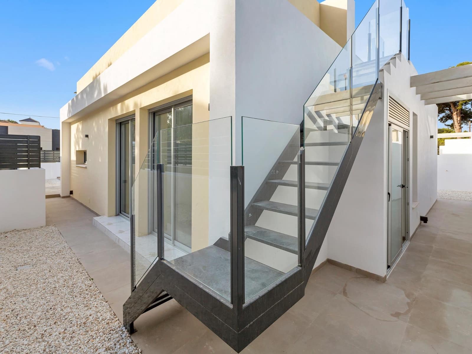 3 makuuhuone Huvila myytävänä paikassa Los Balcones mukana uima-altaan - 700 000 € (Ref: 9820391)