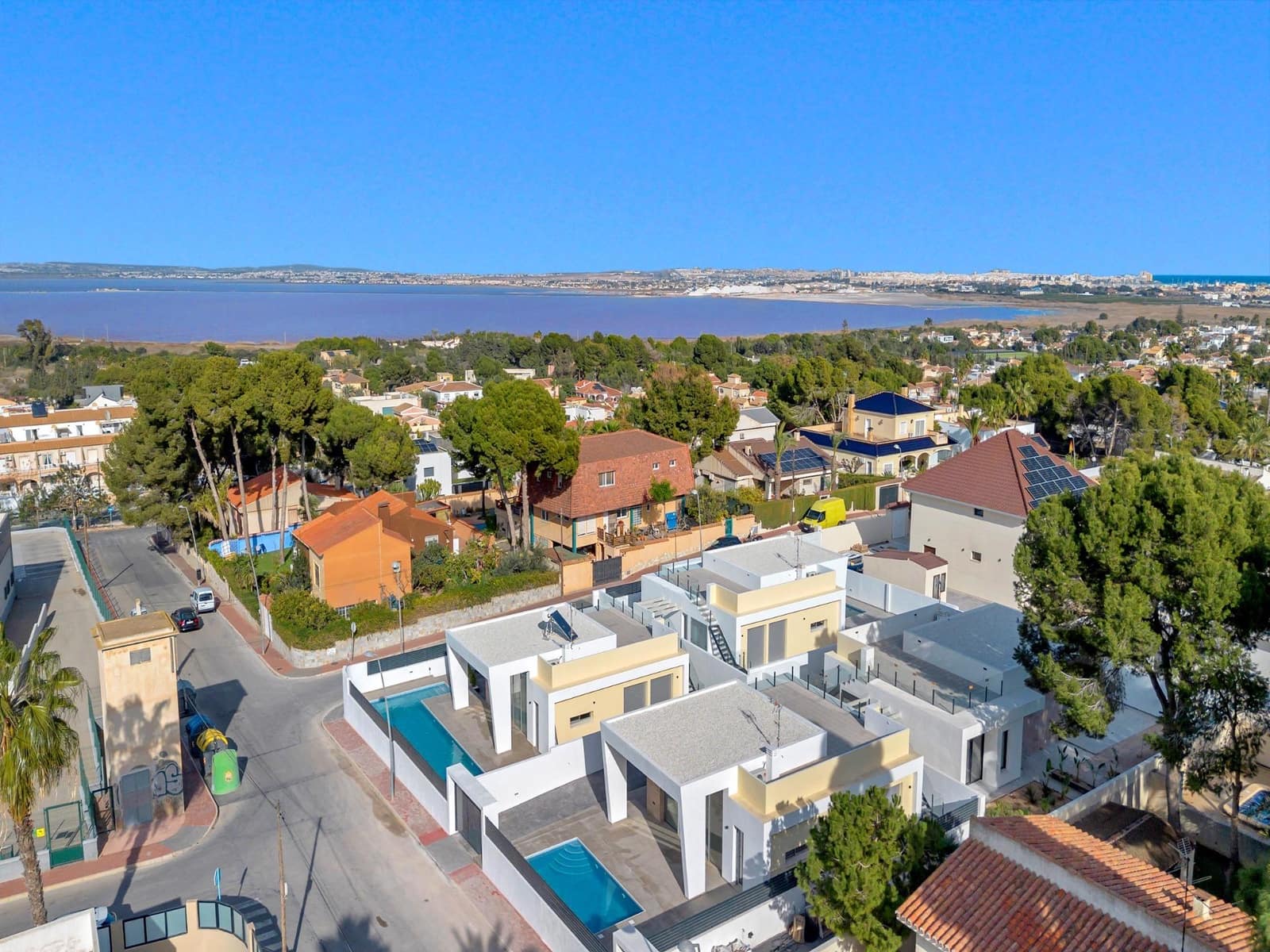 3 makuuhuone Huvila myytävänä paikassa Los Balcones mukana uima-altaan - 700 000 € (Ref: 9820391)