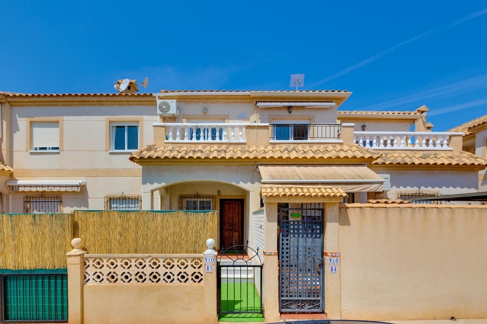2 bedroom Bungalow for sale in Aguas Nuevas with pool - € 131,500 (Ref: 9820392)