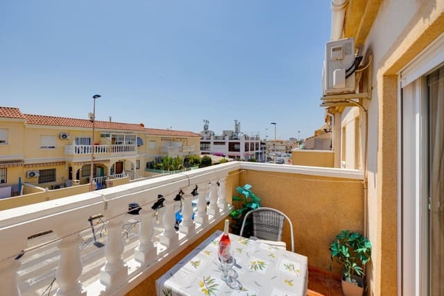 2 bedroom Bungalow for sale in Aguas Nuevas, Torrevieja with pool - € 131,500 (Ref: 9820392)