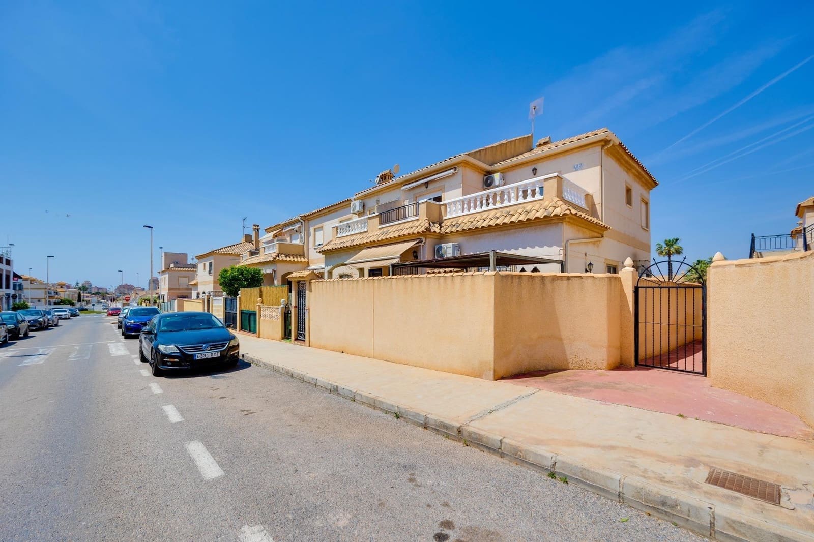 2 bedroom Bungalow for sale in Aguas Nuevas with pool - € 131,500 (Ref: 9820392)