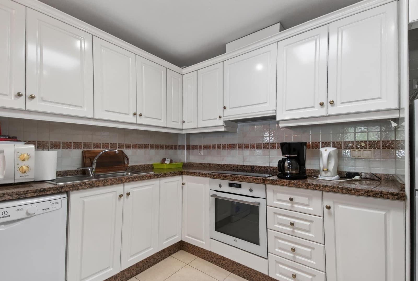 3 Zimmer Bungalow zu verkaufen in Torrevieja mit Pool - 219.000 € (Ref: 9820393)