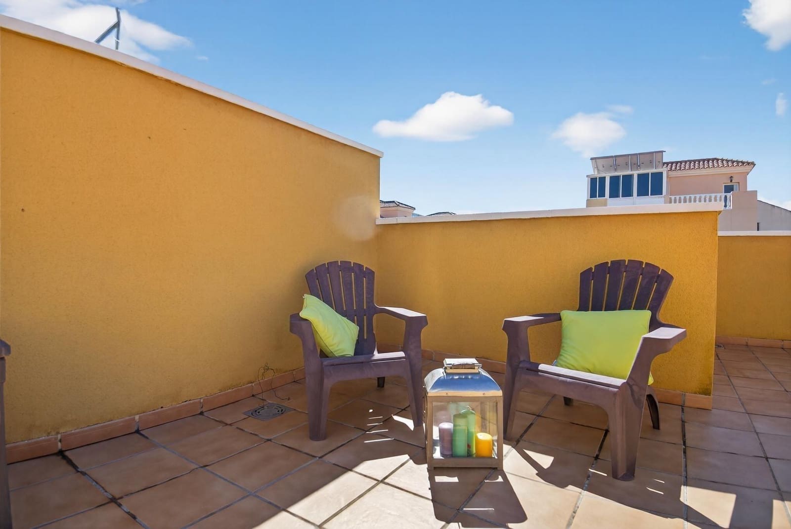 3 Zimmer Bungalow zu verkaufen in Torrevieja mit Pool - 219.000 € (Ref: 9820393)