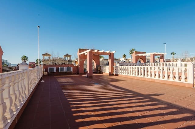 2 soveværelse Villa til salg i Aguas Nuevas, Torrevieja med swimmingpool - € 221.000 (Ref: 9820395)