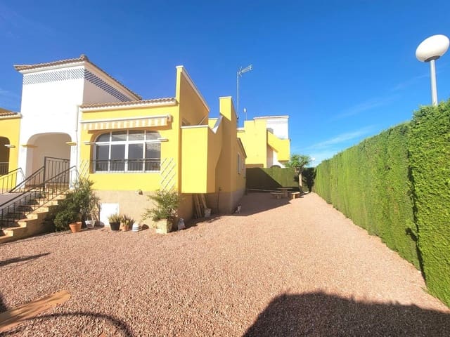 3 Zimmer Reihenhaus zu verkaufen in Los Montesinos mit Pool - 205.000 € (Ref: 9822788)