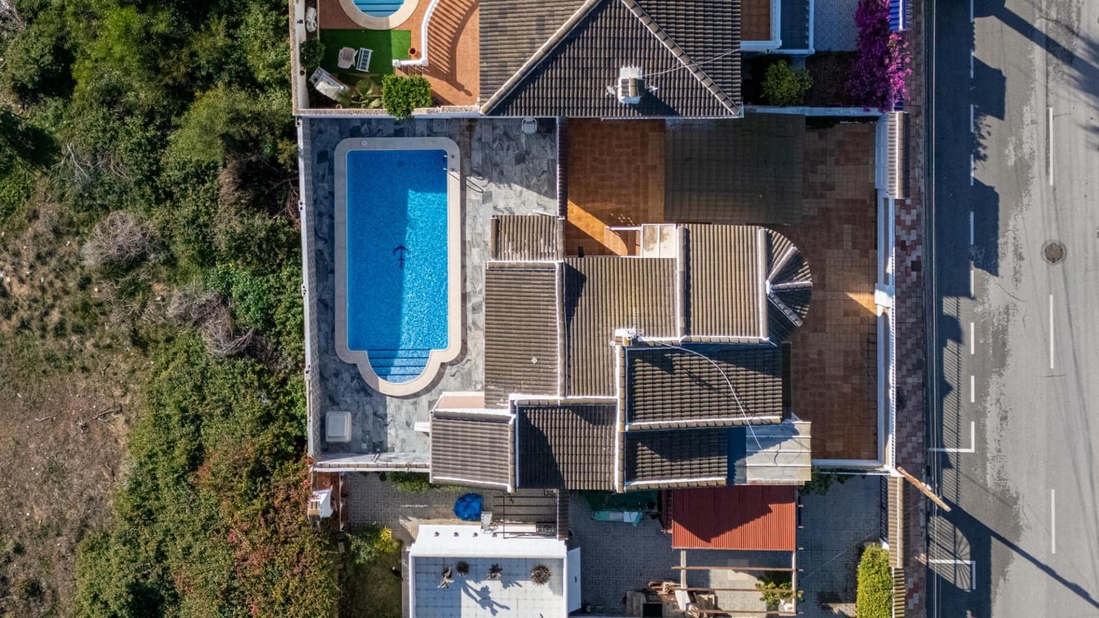 3 chambre Villa/Maison à vendre à Torrevieja avec piscine - 330 000 € (Ref: 9825046)