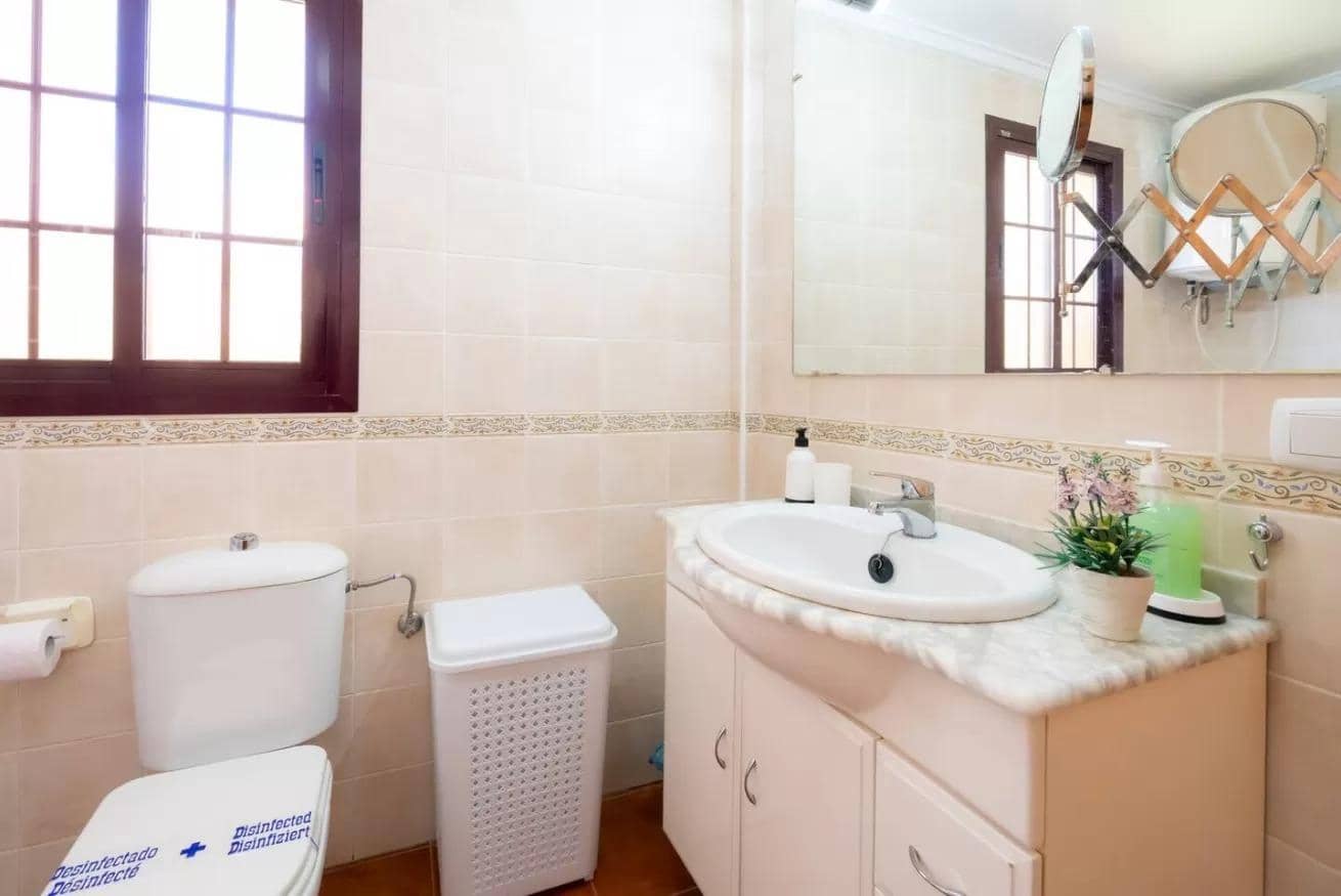 2 quarto Bungalow para venda em Torrevieja com piscina - 172 000 € (Ref: 9829362)
