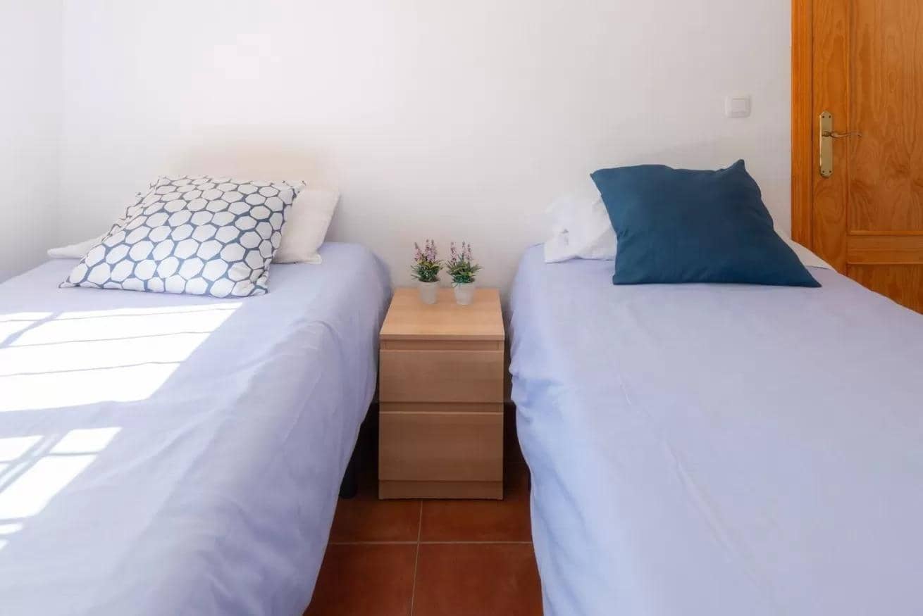 2 quarto Bungalow para venda em Torrevieja com piscina - 172 000 € (Ref: 9829362)