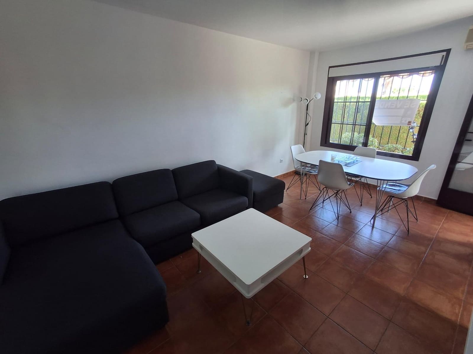 2 quarto Bungalow para venda em Torrevieja com piscina - 172 000 € (Ref: 9829362)