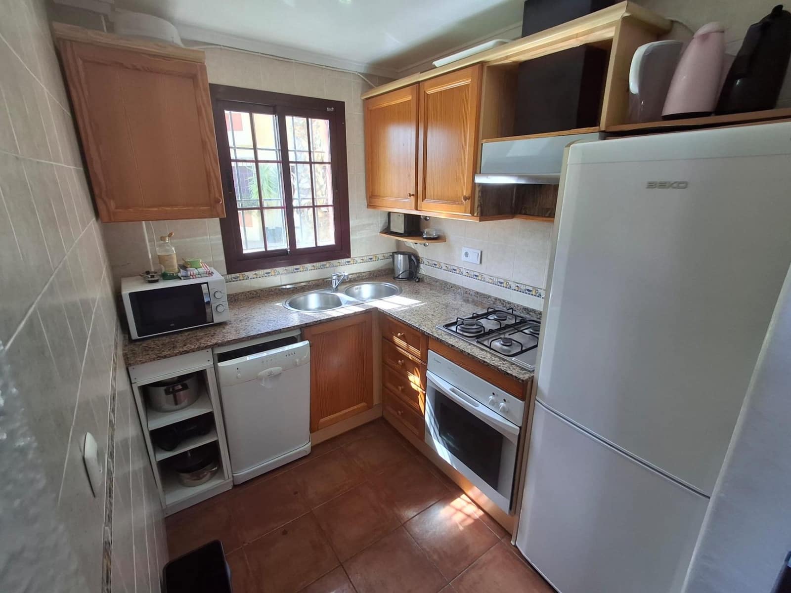 2 quarto Bungalow para venda em Torrevieja com piscina - 172 000 € (Ref: 9829362)