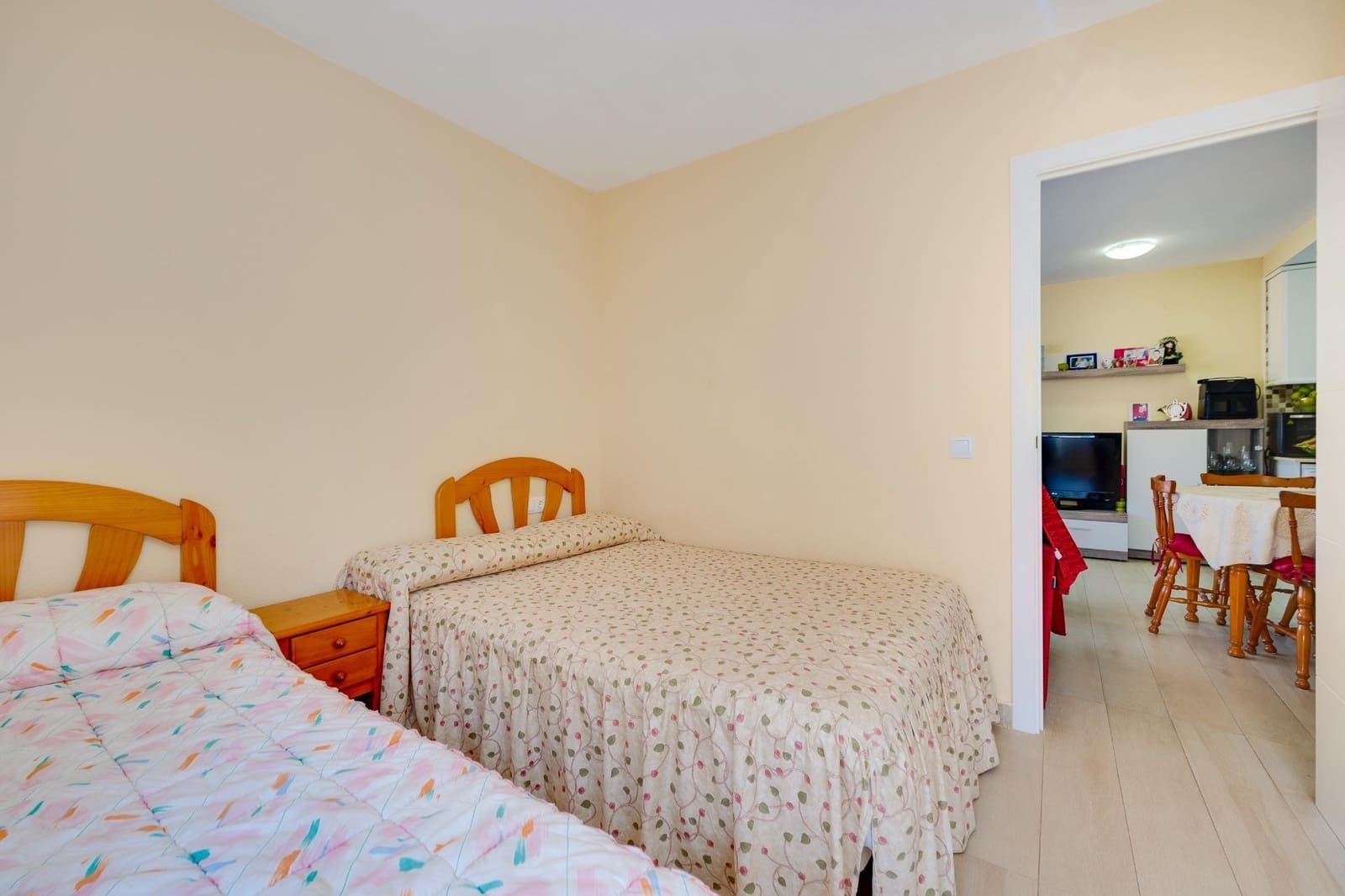 2 soveværelse Rækkehus til salg i Punta Prima med swimmingpool - € 169.900 (Ref: 9829363)