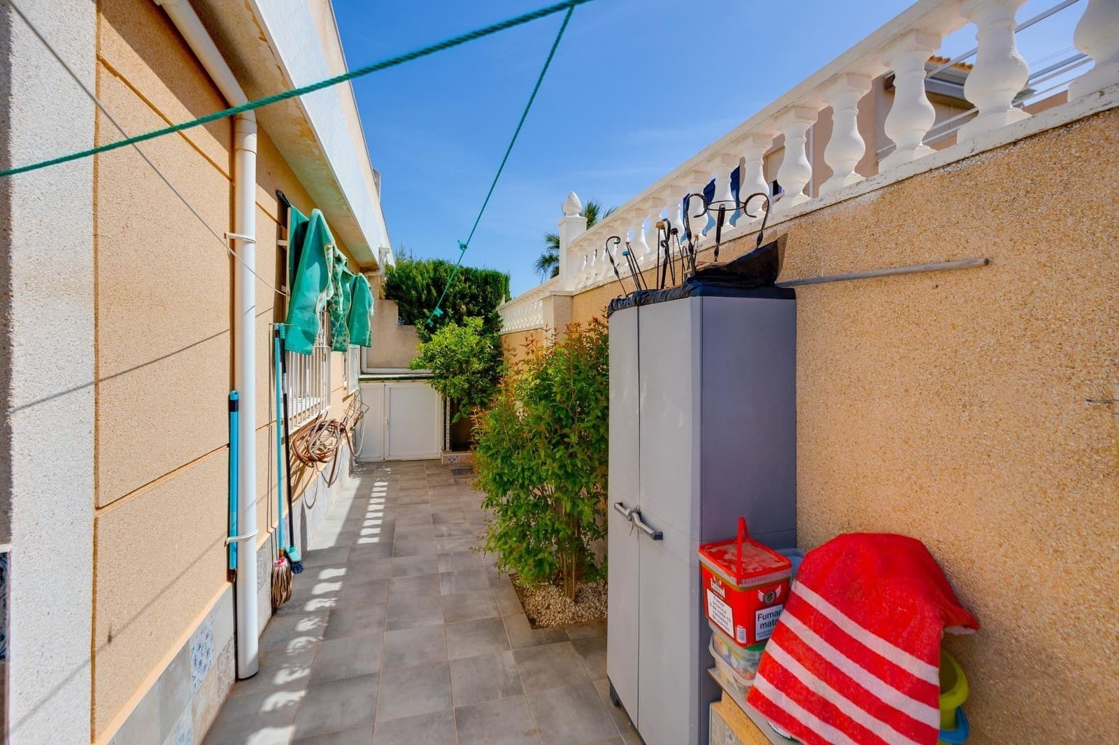 2 soveværelse Rækkehus til salg i Punta Prima med swimmingpool - € 169.900 (Ref: 9829363)