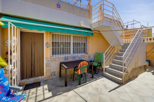 2 soveværelse Rækkehus til salg i Punta Prima, Torrevieja med swimmingpool - € 169.900 (Ref: 9829363)