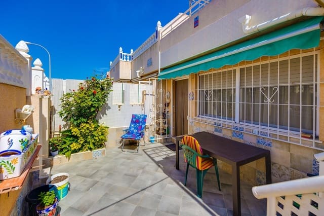 2 soveværelse Rækkehus til salg i Punta Prima, Torrevieja med swimmingpool - € 169.900 (Ref: 9829363)