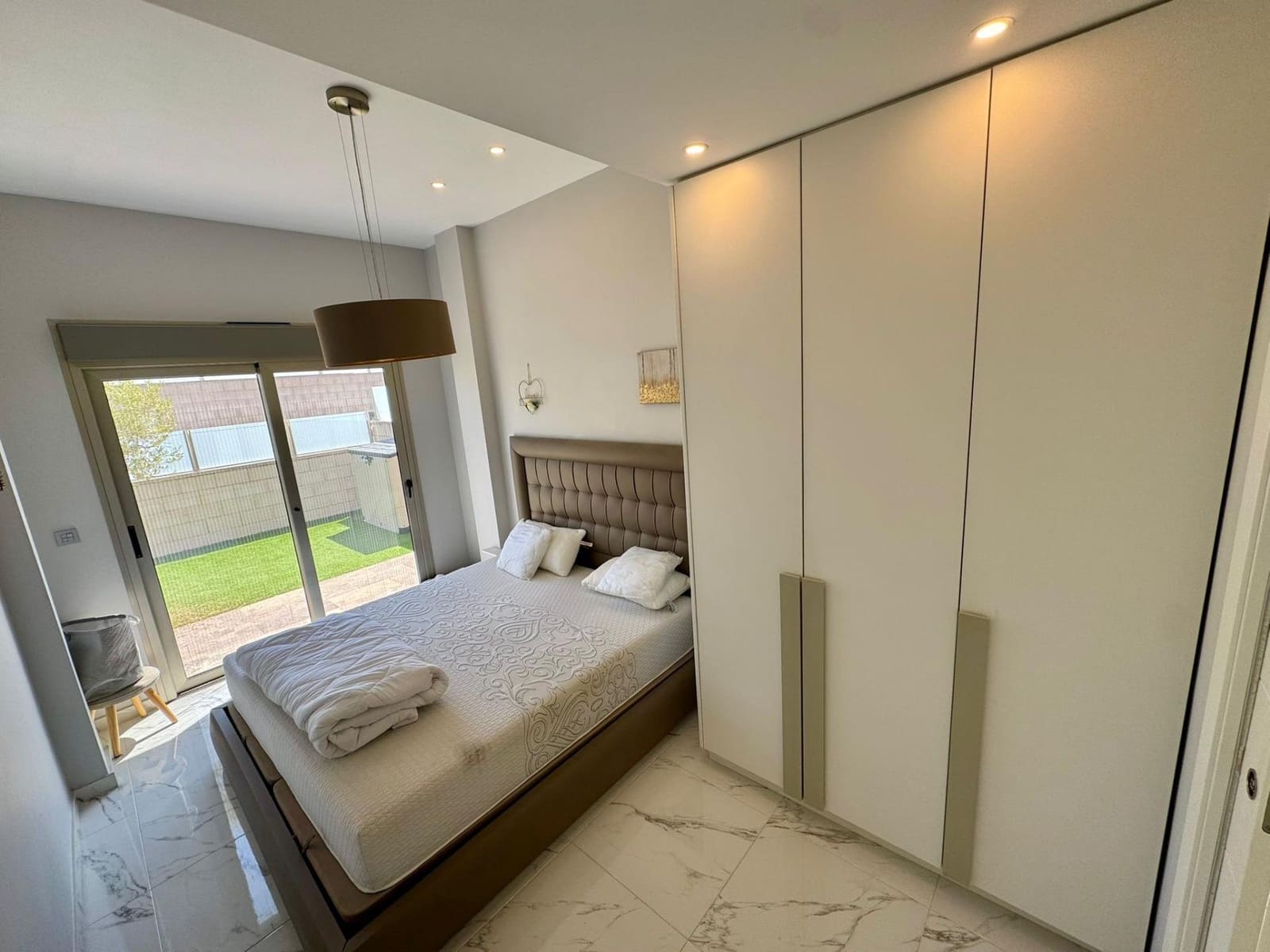 4 soveværelse Villa til salg i Orihuela Costa med swimmingpool - € 519.000 (Ref: 9833902)