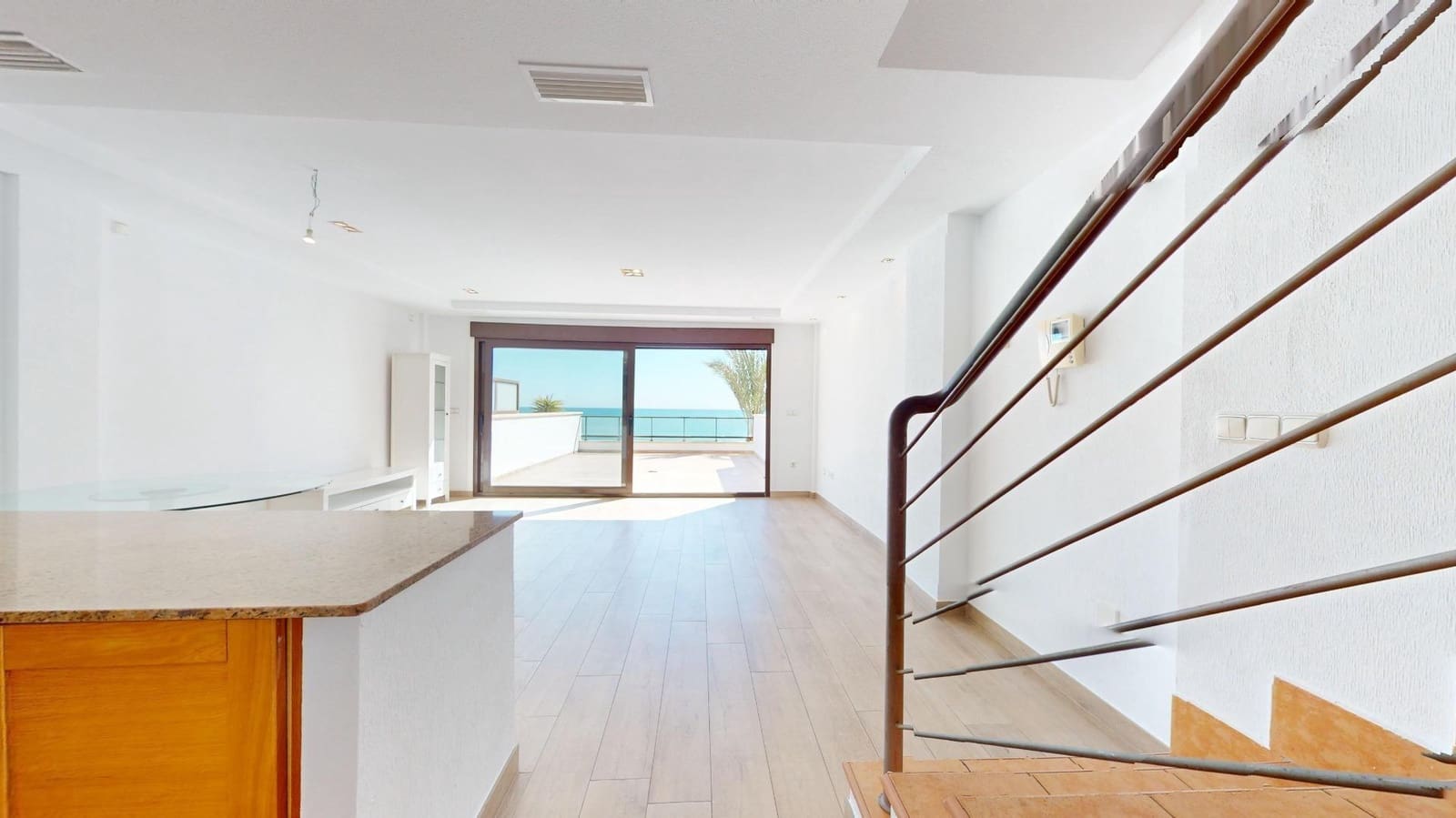 Adosado de 3 habitaciones en Arenales del Sol en venta con piscina - 525.000 € (Ref: 9833903)