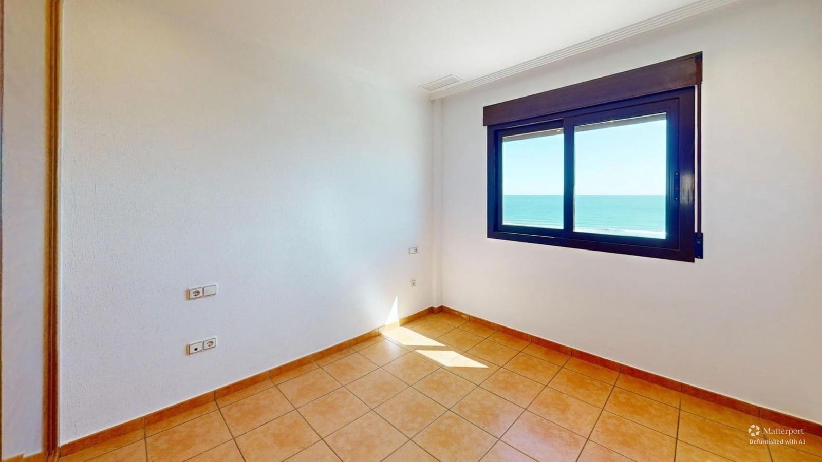 Adosado de 3 habitaciones en Arenales del Sol en venta con piscina - 525.000 € (Ref: 9833903)