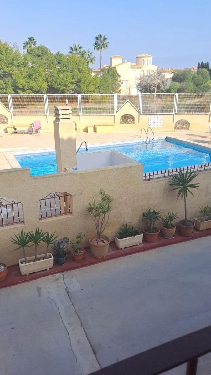 3 soverom Rekkehus til salgs i Playa Flamenca med svømmebasseng garasje - € 189 260 (Ref: 9849620)