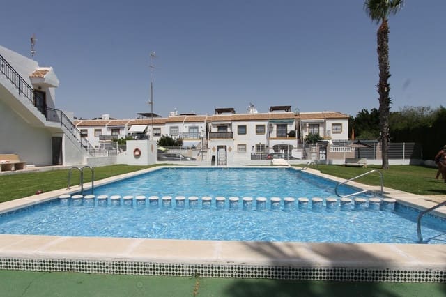 Bungalow de 2 habitaciones en Torrevieja en venta con piscina - 147.000 € (Ref: 9855674)