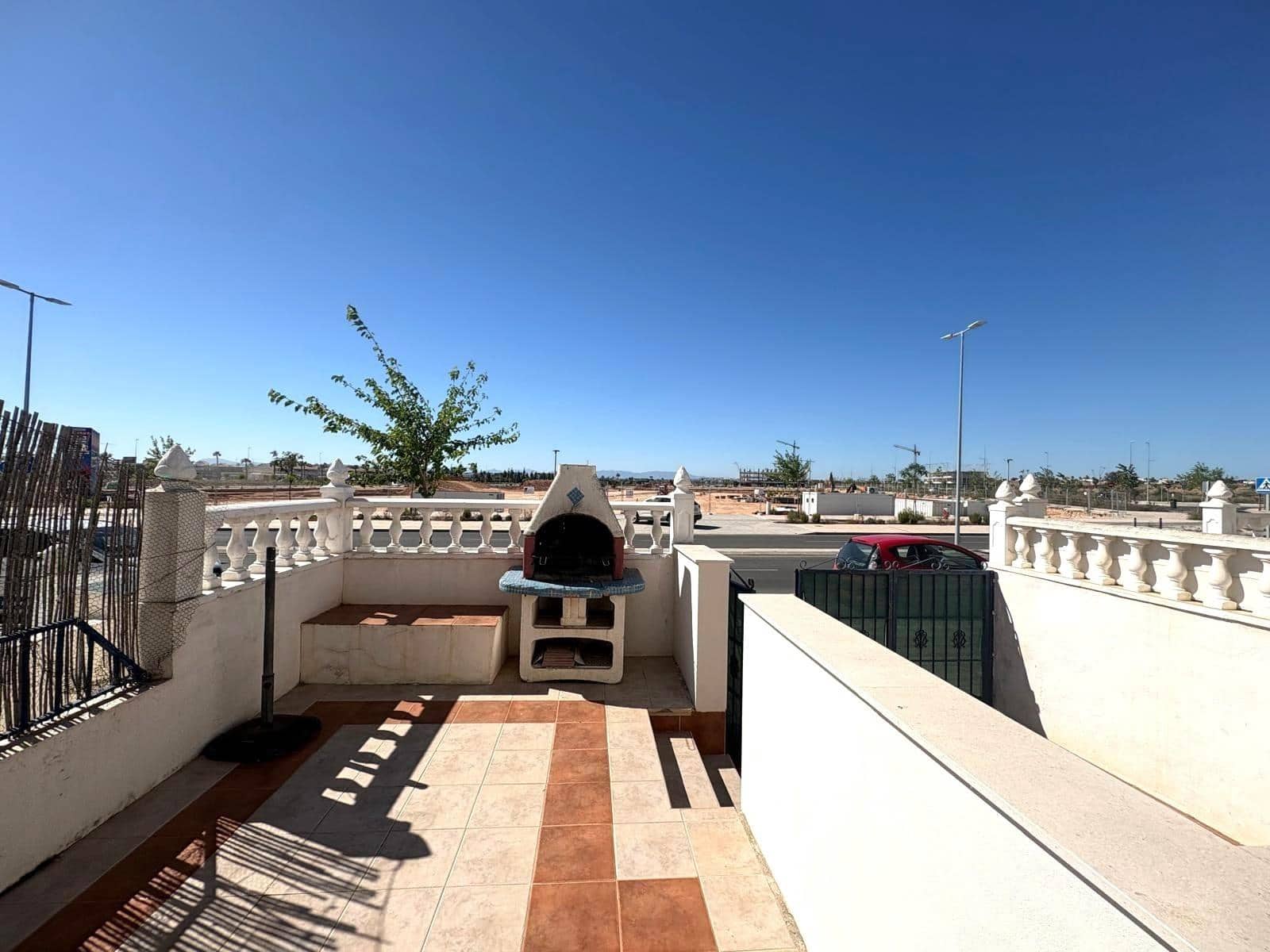 Bungalow de 2 habitaciones en Torrevieja en venta con piscina - 147.000 € (Ref: 9855674)