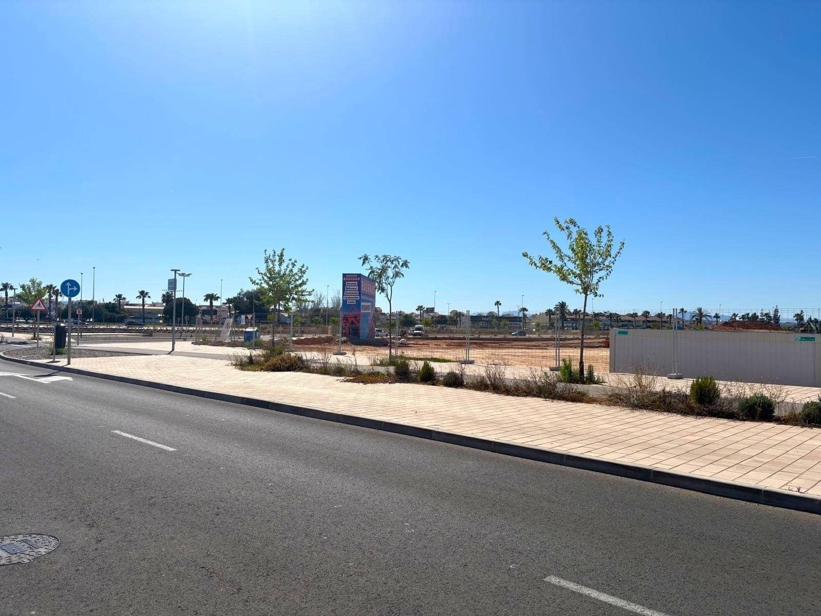 Bungalow de 2 habitaciones en Torrevieja en venta con piscina - 147.000 € (Ref: 9855674)