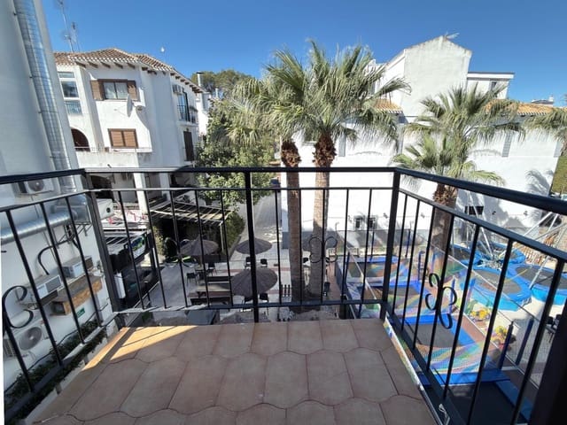 2 soveværelse Lejlighed til salg i Villamartin, Orihuela med swimmingpool - € 159.900 (Ref: 9862038)