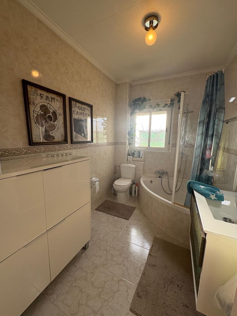 2 slaapkamer Rijtjeshuis te koop in Rojales met zwembad - € 245.000 (Ref: 9868810)