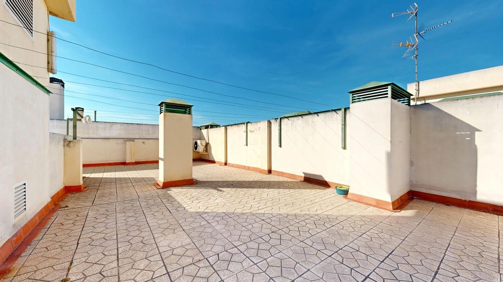 3 bedroom Apartment for sale in San Vicente / Sant Vicent del Raspeig with garage - € 230,900 (Ref: 9873700)