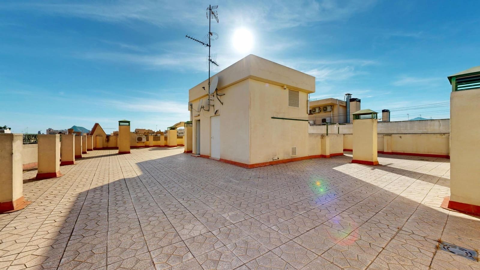 3 bedroom Apartment for sale in San Vicente / Sant Vicent del Raspeig with garage - € 230,900 (Ref: 9873700)