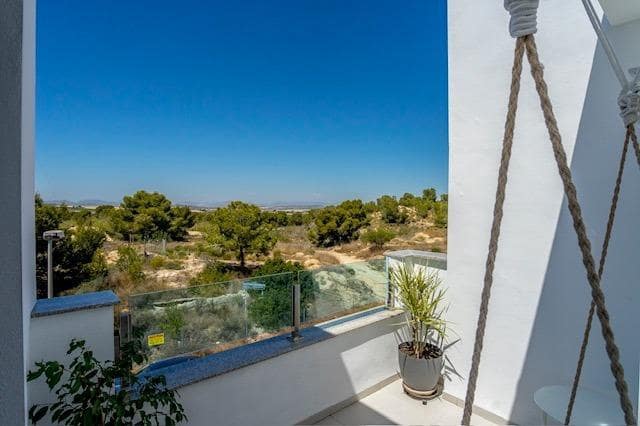 3 soverom Villa til salgs i Filipinas med svømmebasseng - € 325 000 (Ref: 9885019)