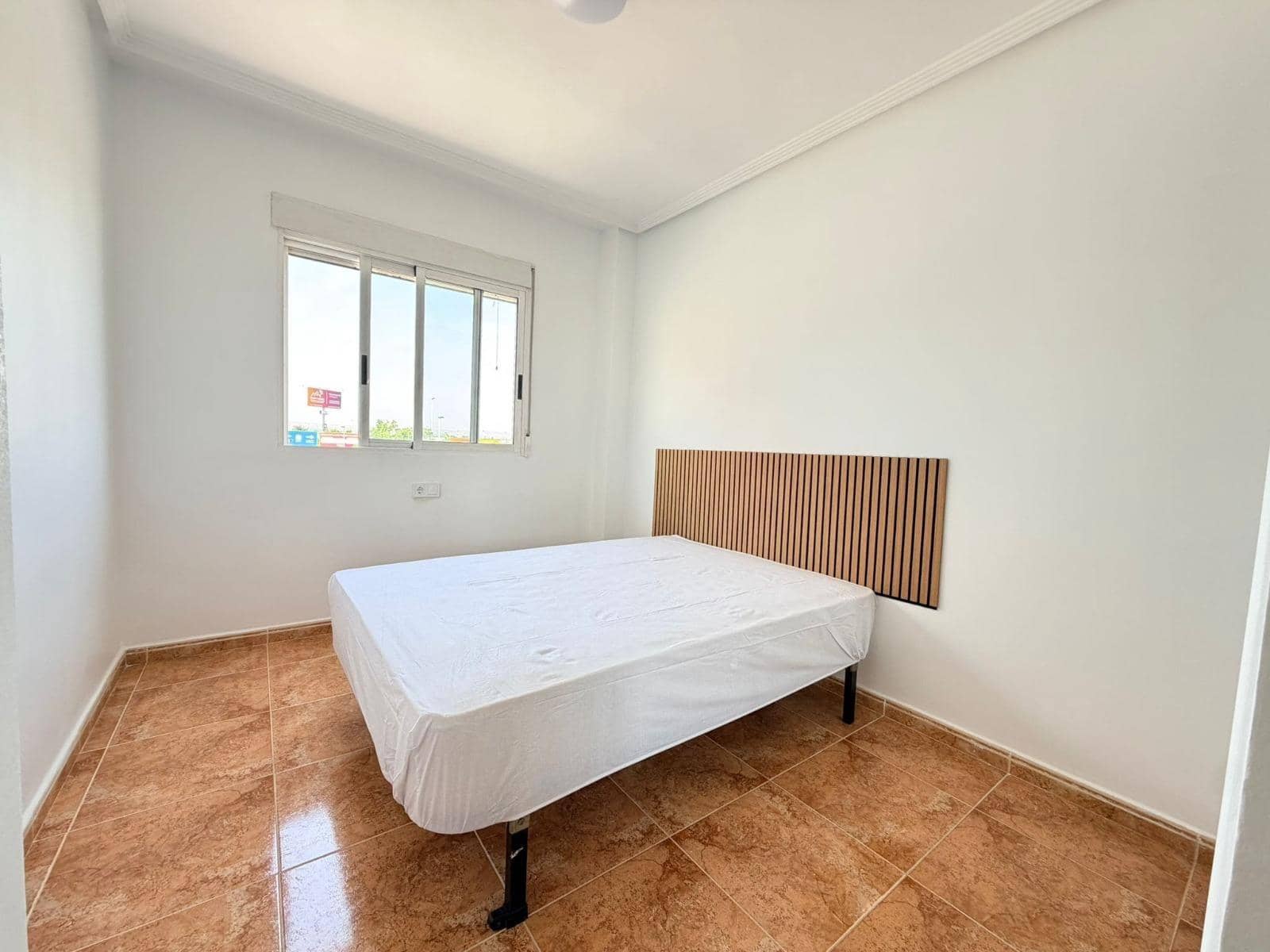 3 soveværelse Rækkehus til salg i Torrevieja med swimmingpool - € 182.500 (Ref: 9890566)