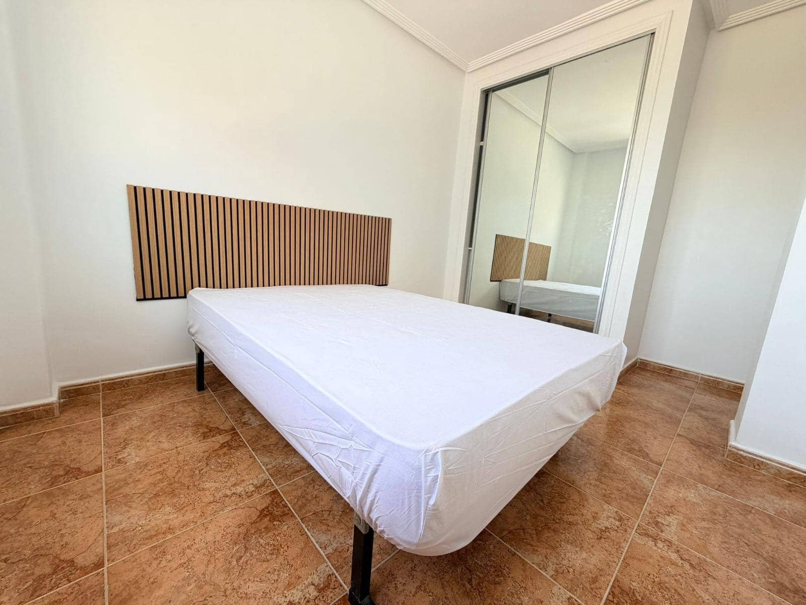 3 soveværelse Rækkehus til salg i Torrevieja med swimmingpool - € 182.500 (Ref: 9890566)