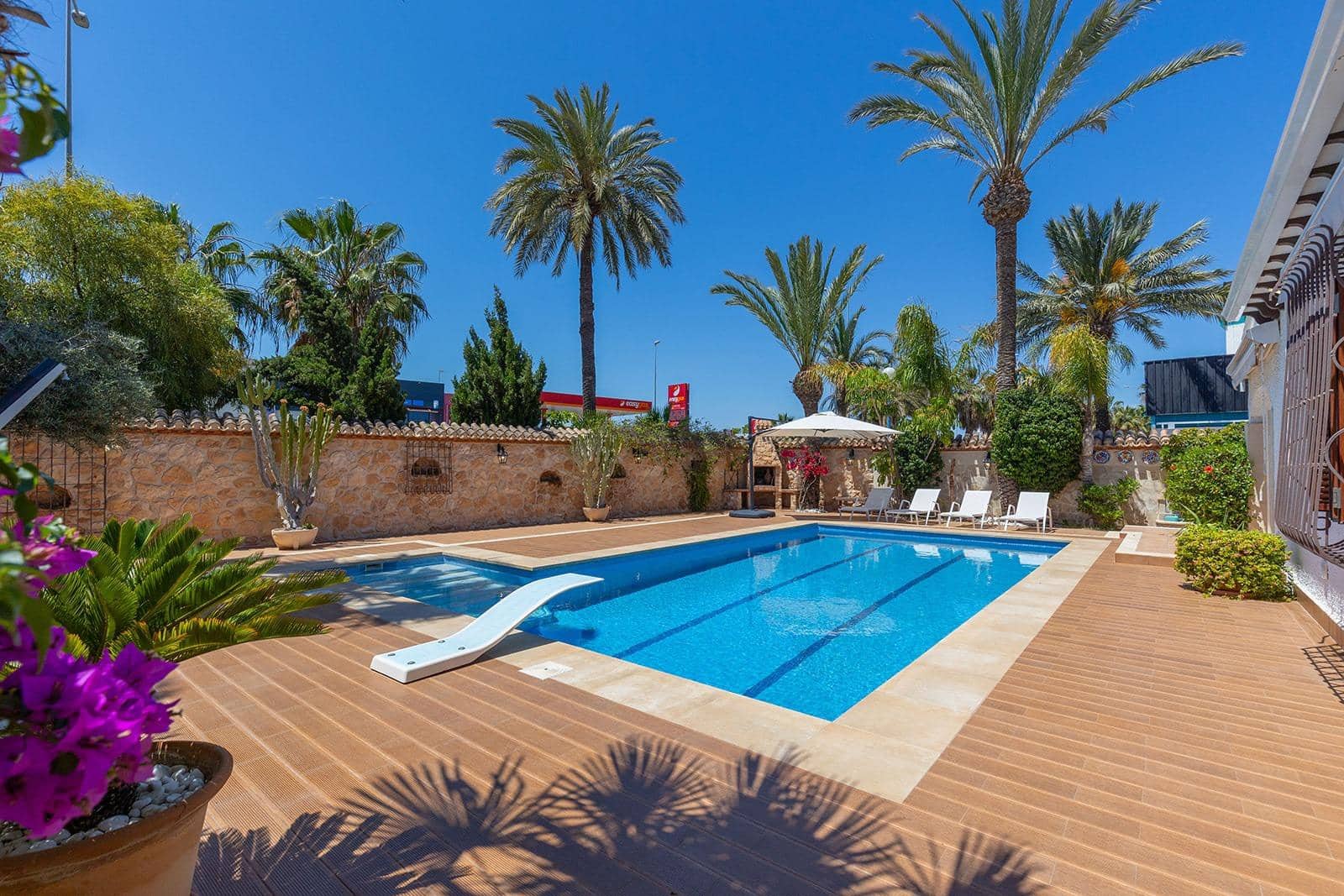 4 slaapkamer Villa te koop in Orihuela Costa met zwembad garage - € 699.950 (Ref: 9911230)