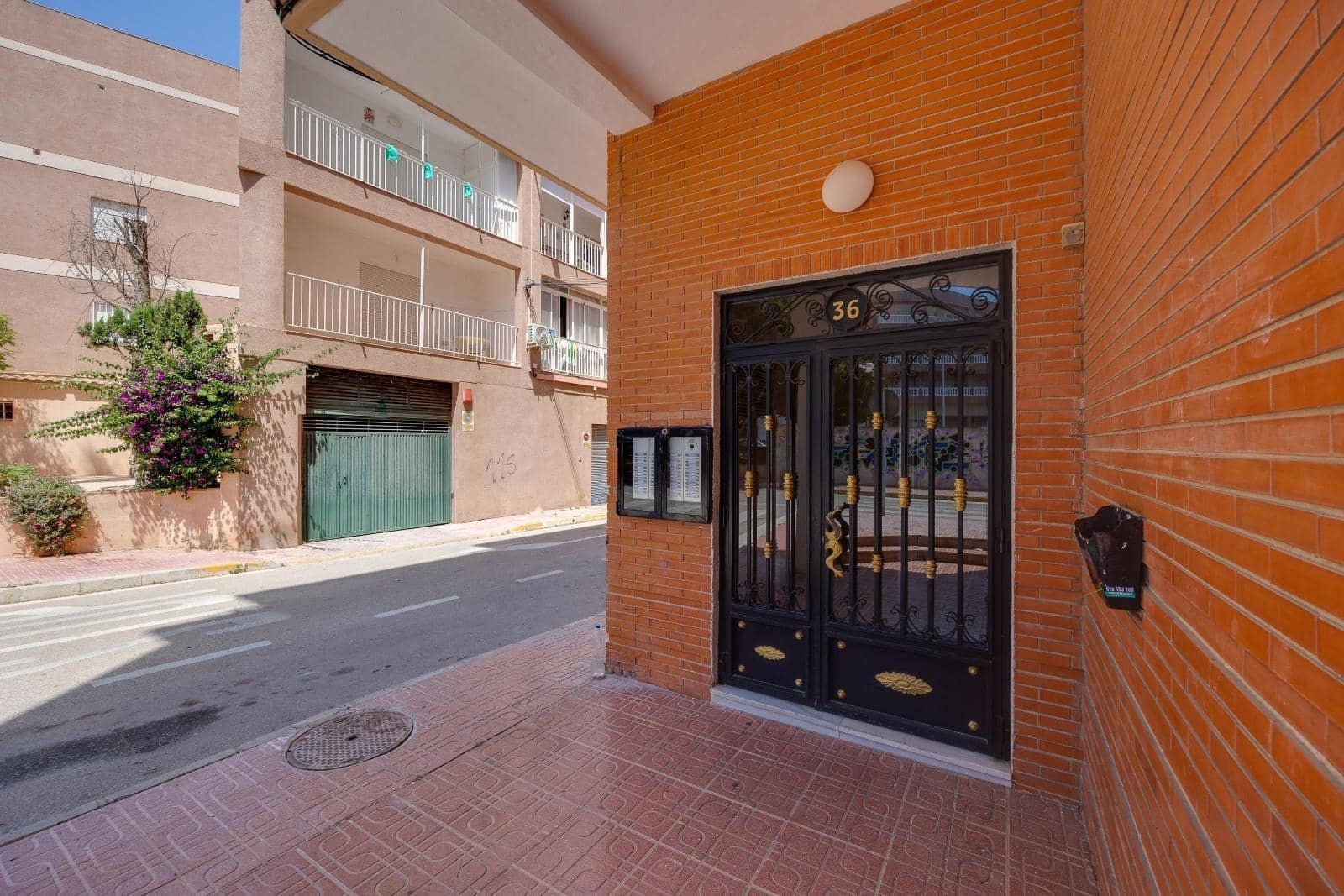 1 sovrum Lägenhet till salu i Torrevieja - 99 990 € (Ref: 9911231)