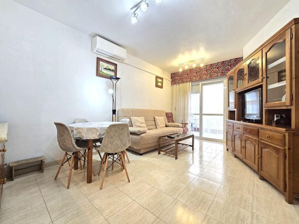 1 sovrum Lägenhet till salu i Torrevieja med pool garage - 126 000 € (Ref: 9913343)