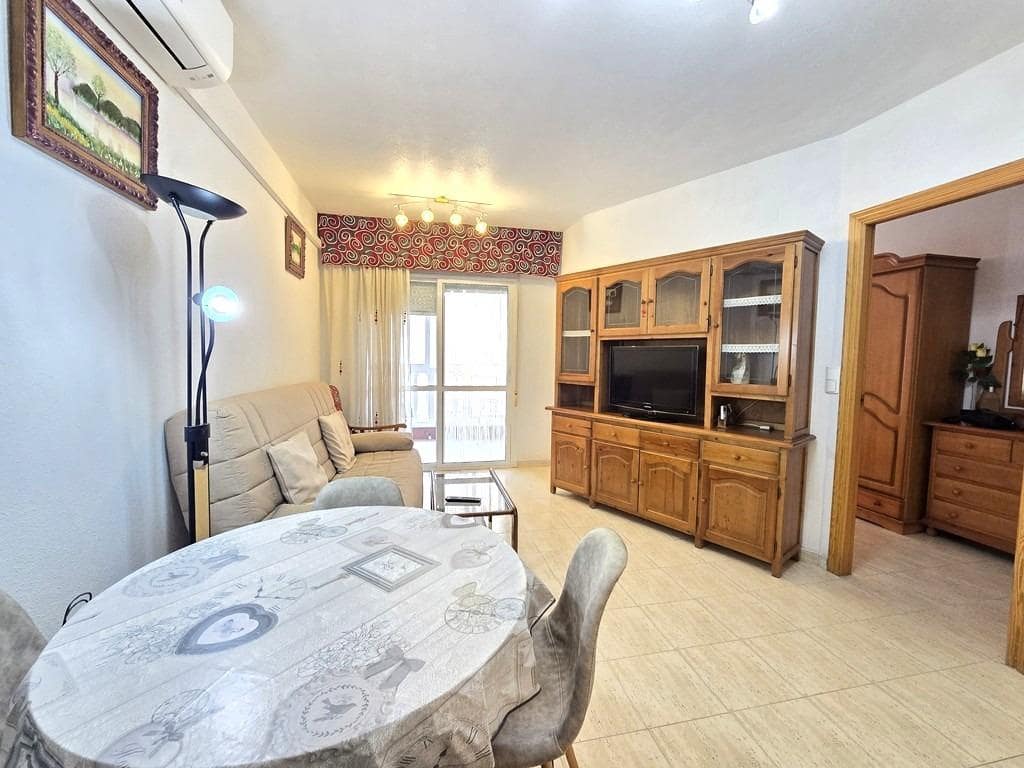 1 sovrum Lägenhet till salu i Torrevieja med pool garage - 126 000 € (Ref: 9913343)