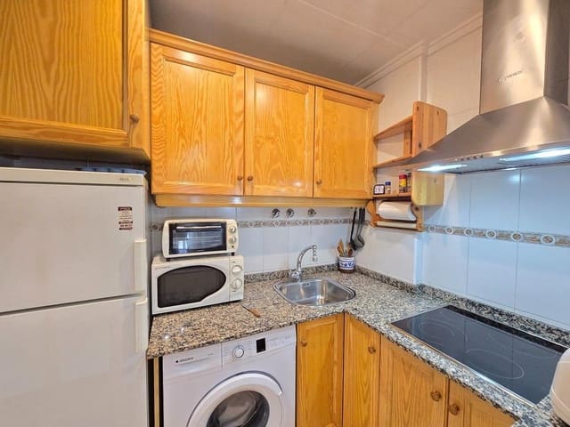 1 sovrum Lägenhet till salu i Torrevieja med pool garage - 126 000 € (Ref: 9913343)