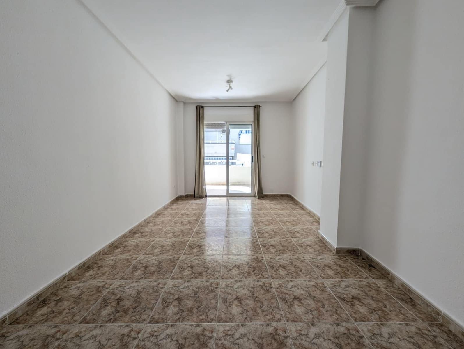 2 quarto Apartamento para venda em Torrevieja - 149 900 € (Ref: 9916043)