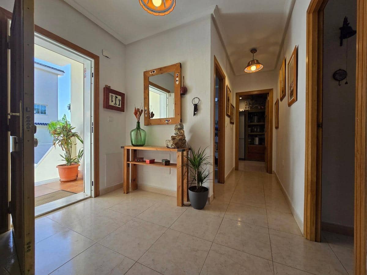 Adosado de 4 habitaciones en Pilar de la Horadada en venta con piscina - 450.000 € (Ref: 9916044)