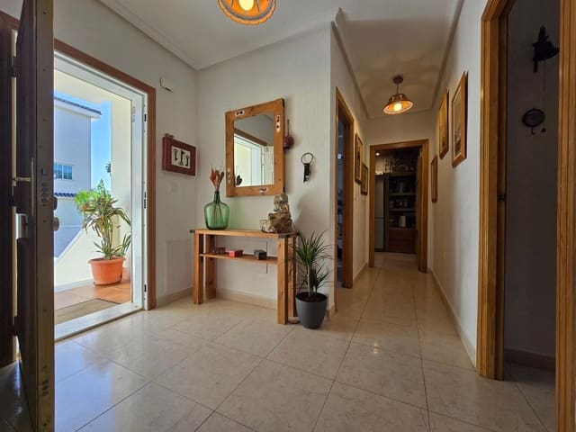 Adosado de 4 habitaciones en Mil Palmeras, Pilar de la Horadada en venta - 450.000 € (Ref: 9916044)