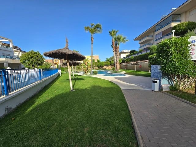 Adosado de 4 habitaciones en Mil Palmeras, Pilar de la Horadada en venta - 450.000 € (Ref: 9916044)