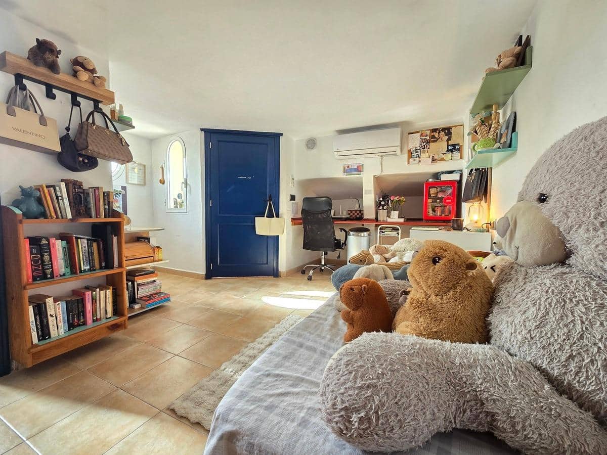 Adosado de 4 habitaciones en Pilar de la Horadada en venta con piscina - 450.000 € (Ref: 9916044)