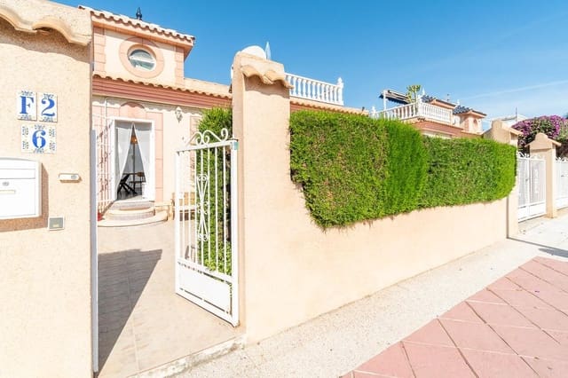 3 soveværelse Bungalow til salg i Playa Flamenca, Orihuela med swimmingpool - € 209.000 (Ref: 9916045)