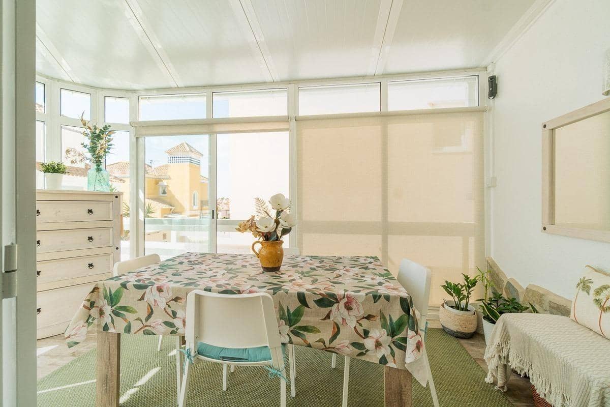 4 soveværelse Villa til salg i La Zenia med swimmingpool - € 365.000 (Ref: 9936558)