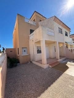2 quarto Moradia em Banda para venda em El Limonar com piscina - 175 000 € (Ref: 9936559)