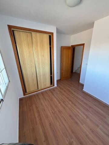 2 quarto Moradia em Banda para venda em El Limonar, Torrevieja com piscina - 175 000 € (Ref: 9936559)